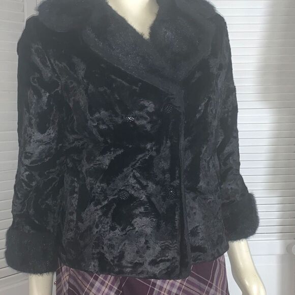 Vintage Black Short Fur Coat Size Small - Picture 1 of 16